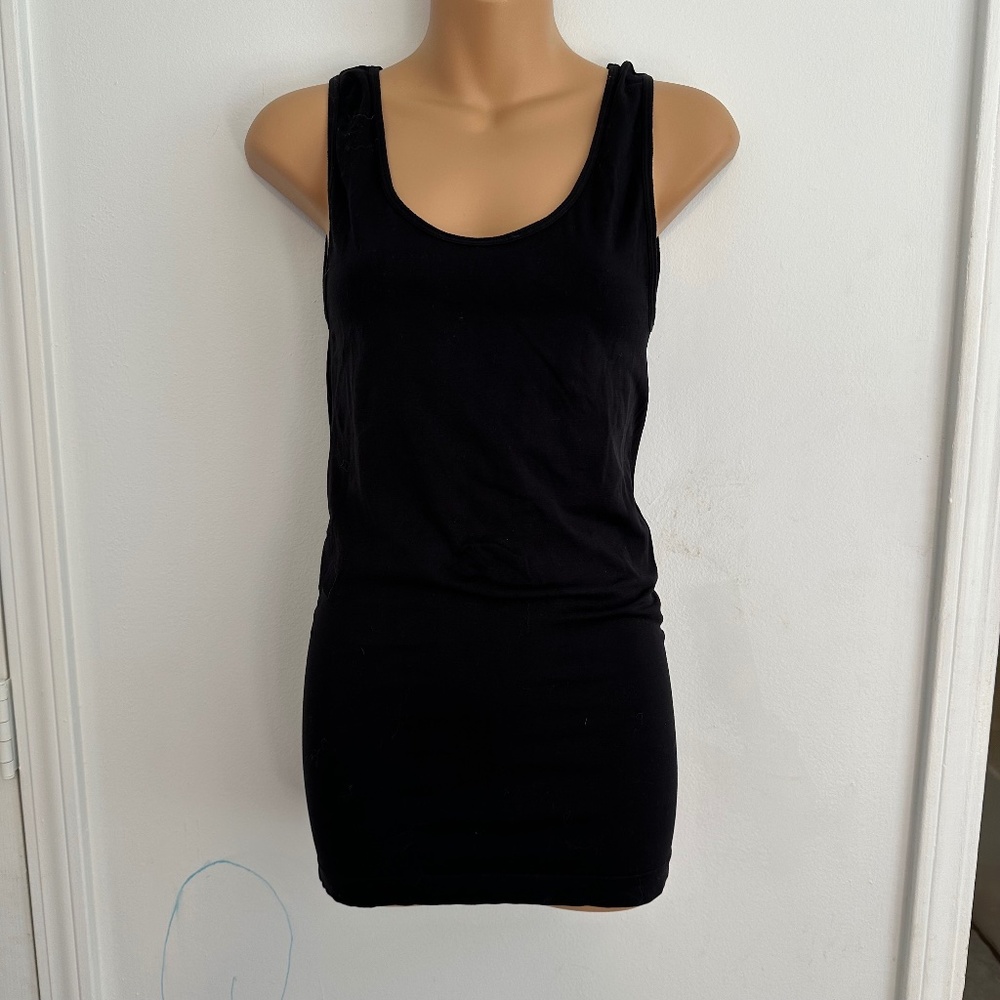 Sleek and Chic Black Shapewear‎ Tank Top in M